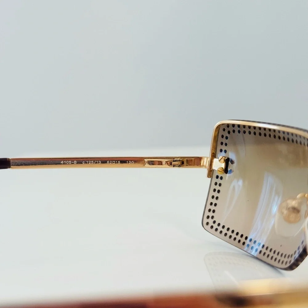 EXTREMELY RARE ✨ Vintage Chanel 4105-B Swarovski golden rimless sunglasses
